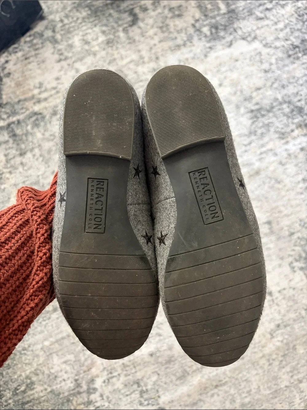 Kenneth Cole Reaction Gray Felt Star-Patterned Slip-On Loafers